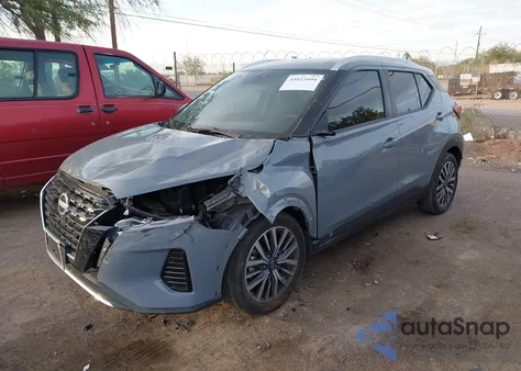 2023 Nissan Kicks Sv Xtronic Cvt z USA, uszkodzony, nr VIN 3N1CP5CV4PL561671